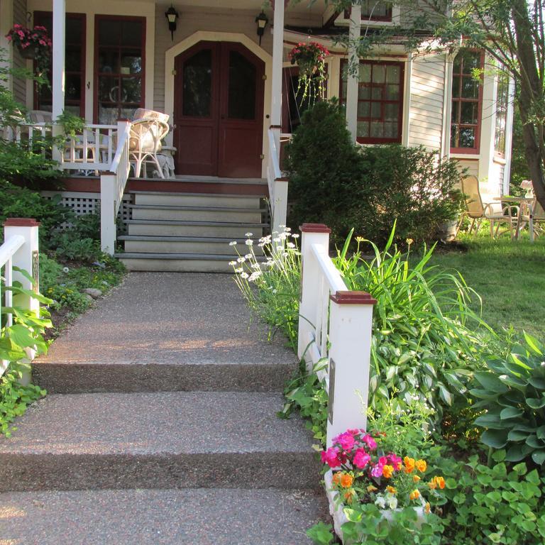 Elmwood Heritage Inn Charlottetown Exterior photo